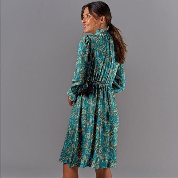 Tucker Stella Dress Emerald Retro Geo in Stretch Charmeuse Silk Mock Neck - Picture 2 of 2